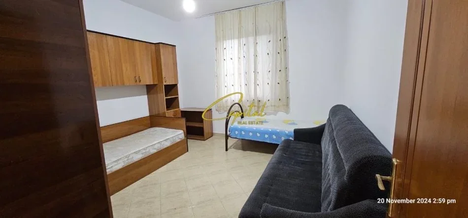 Tirane, jepet me qera shtepi 2+1 Kati 3, 119 m² 500 € (PALLATI ME SHIGJETA)
