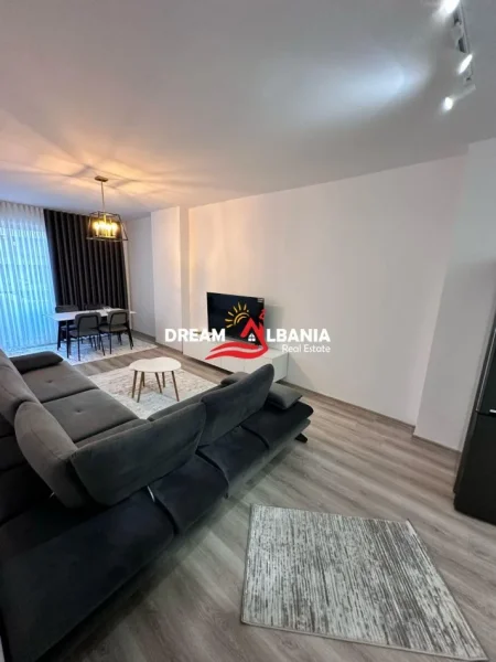 Tirane, apartament 1+1 Kati 2, 71 m² (Fusha i Aviacionit)