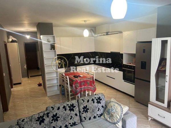 Tirane, jepet me qera apartament 2+1 Kati 5, 109 m² 550 € (Yzberisht)