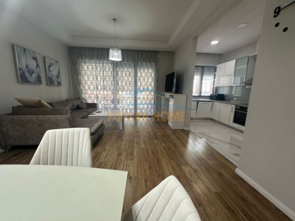 Tirane, jepet me qera apartament Kati 2, 116 m² 1.200 € (rruga kavajes)