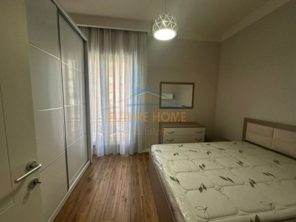 Tirane, jepet me qera apartament Kati 2, 116 m² 1.200 € (rruga kavajes)