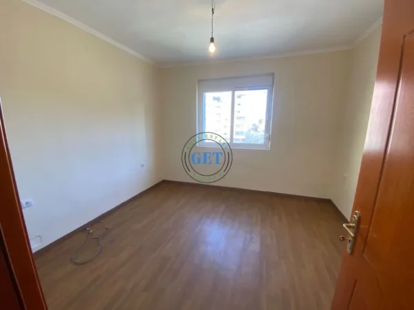 Durres, shitet apartament 1+1+Ballkon Kati 3, 59 m² 50.000 € (Çezma e Ferres, Durrës)