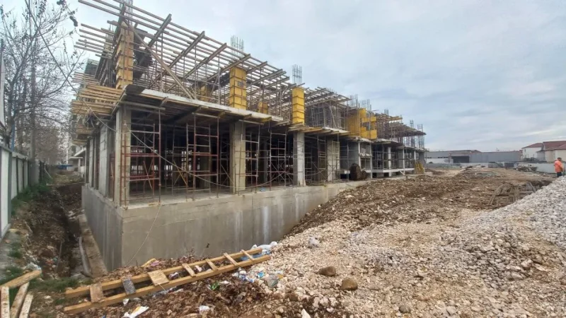 Tirane, shitet apartament 2+1 Kati 2, 106 m² 85.360 € (Kamez)