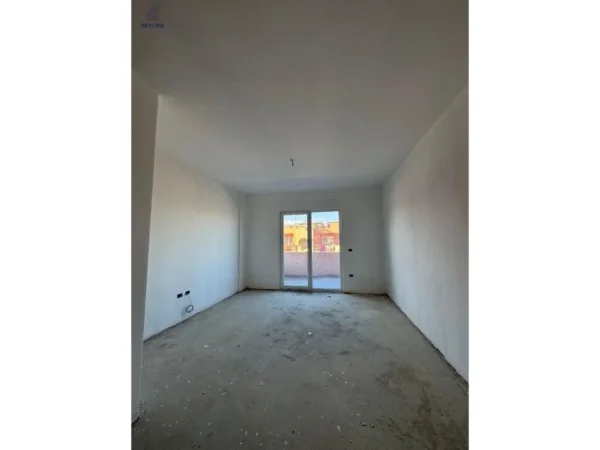 Tirane, shitet apartament 2+1 Kati 7, 111 m² 160.950 € (Laprake)