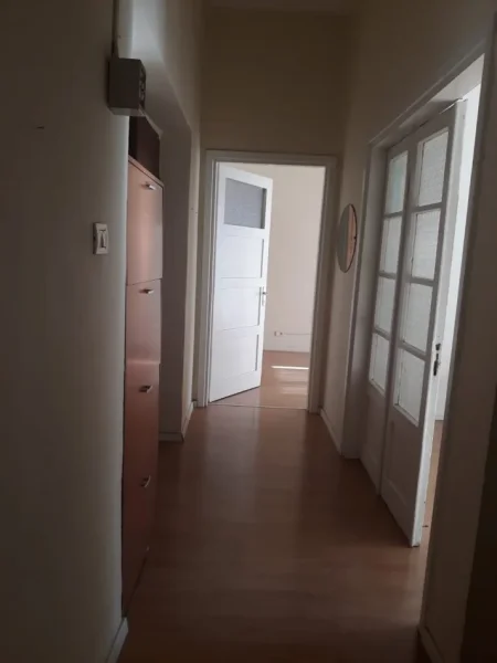 Tirane, jepet me qera apartament Kati 2, 86 m² 600 € (Sheshi Willson)