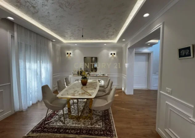 Durres, shitet Vile 4+1+Ballkon Kati 2, 372 m² 820.000 € (Qendra, DURRËS)