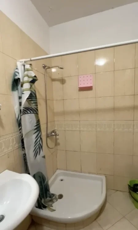 Qera, Apartament 1+1, Komuna e Parisit