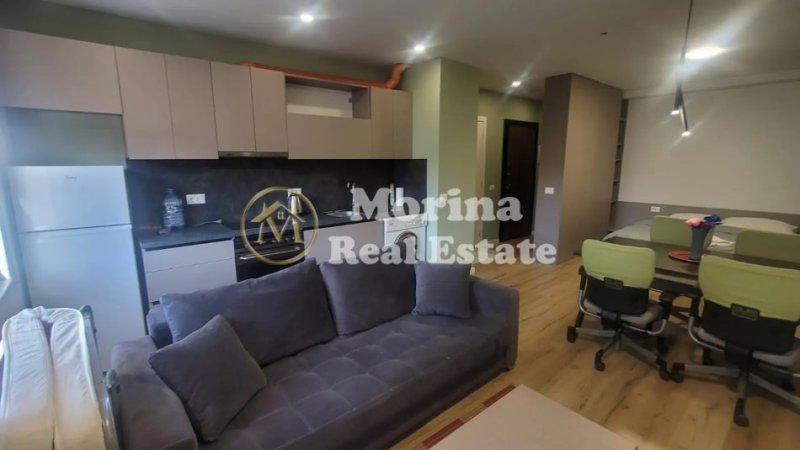 Tirane, jepet me qera apartament Kati 4, 40 m² 460 € (Stacioni Trenit)