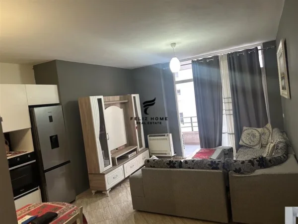 Tirane, jepet me qera apartament 2+1 Kati 2, 110 m² 600 € (ASTIR)