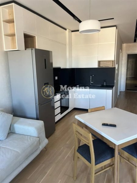 Tirane, jepet me qera apartament 1+1+Ballkon Kati 4, 75 m² 750 € (Rruga panorama/ Kompleksi Quatrum)