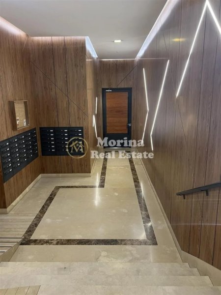 Tirane, jepet me qera apartament 1+1+Ballkon Kati 4, 75 m² 750 € (Rruga panorama/ Kompleksi Quatrum)