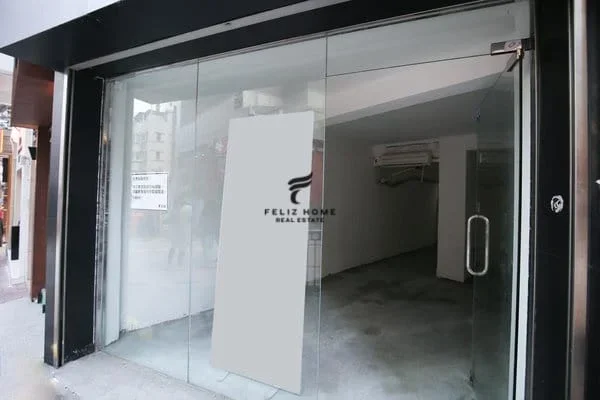 Tirane, jepet me qera dyqan Kati 0, 80 m² 1.100 € (HARRY FULTZ)