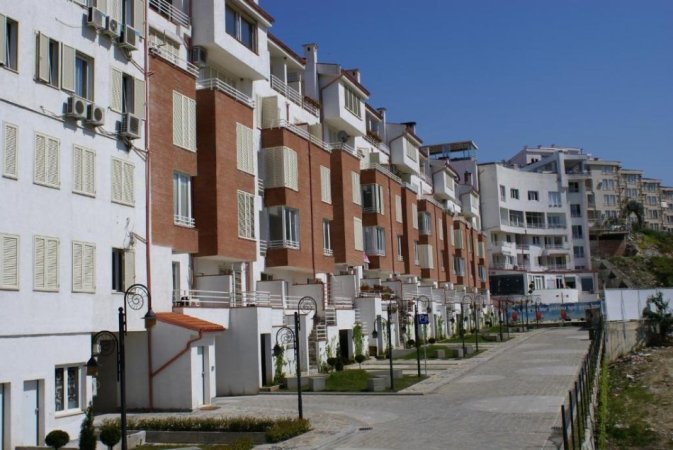 Tirane, jepet me qera apartament 1+1 Kati 5, 120 m² 700 € (Kodra e Diellit)