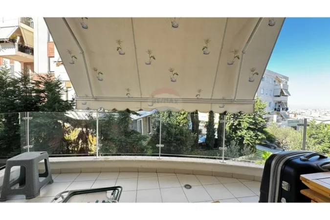 Tirane, jepet me qera apartament 1+1+Ballkon Kati 4, 70 m² 450 € (Kopshti Botanik)