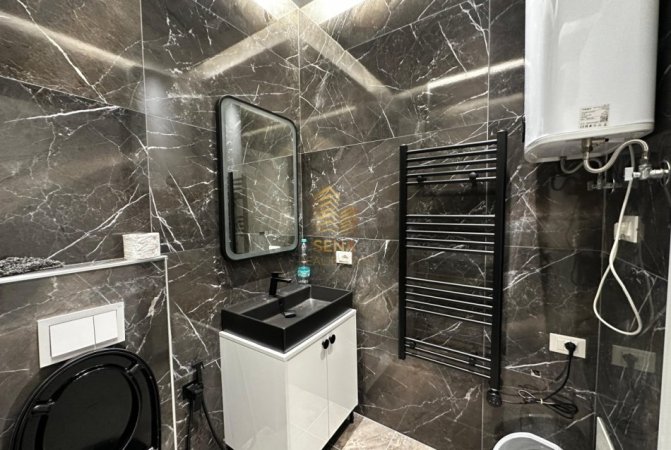 Tirane, jepet me qera apartament 2+1+Ballkon Kati 3, 115 m² 1.000 € (Kompleksi Arlis)
