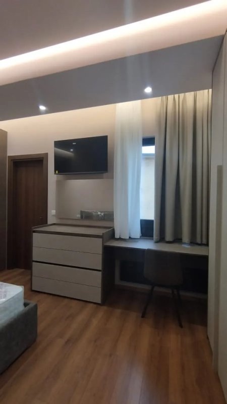 Tirane, jepet me qera apartament 2+1+Ballkon Kati 9, 112 m² 830 € (Farmacia 10/Kompleksi Arlis)