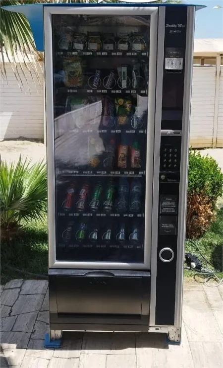 Durres, ofroj Shiten Makineta Automatike Bianchi dhe Necta Durres Plazh +355692387400