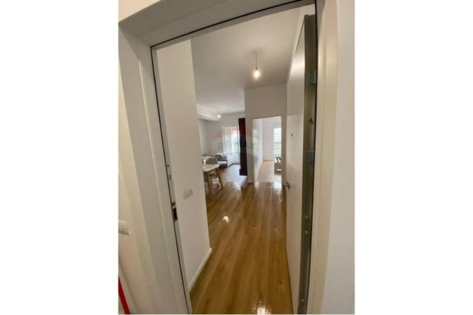 Tirane, jepet me qera apartament 1+1 Kati 7, 59 m² 450 € (Ali Demi)