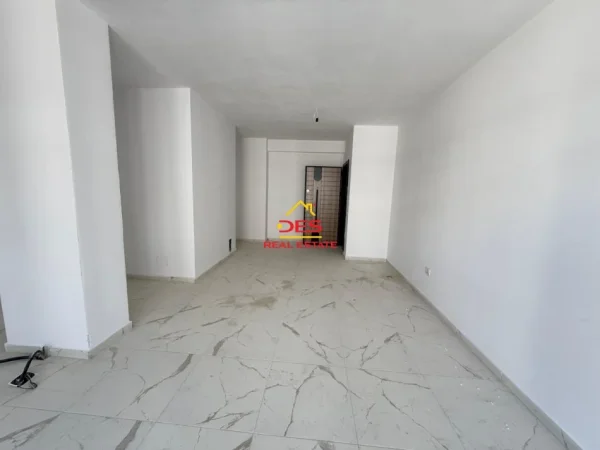 Vlore, shitet apartament 2+1+Ballkon Kati 5, 101 m² 132.210 € (Orikum , Vlorë)