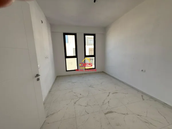 Vlore, shitet apartament 2+1+Ballkon Kati 5, 101 m² 132.210 € (Orikum , Vlorë)