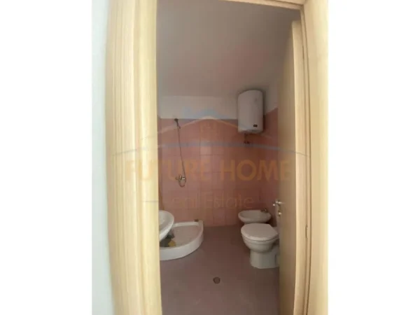 Durres, shitet apartament 1+1 Kati 6, 62 m² 65.000 € (Prane Stadiumit , Durres)