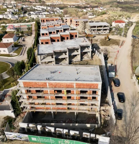 Tirane, shitet Vile 3 Katshe Kati 3, 287 m²