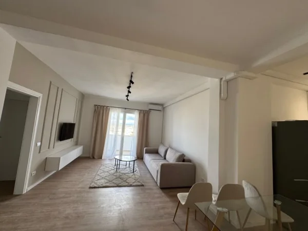 Durres, shitet apartament 1+1 Kati 9, 75 m² 110.000 € (pavarsia)