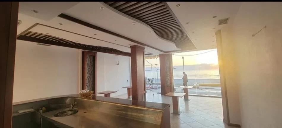 Shkembi Kavajes, shitet lokal Kati 0, 88 m² 395.000 € (Shkembi i Kavajes)