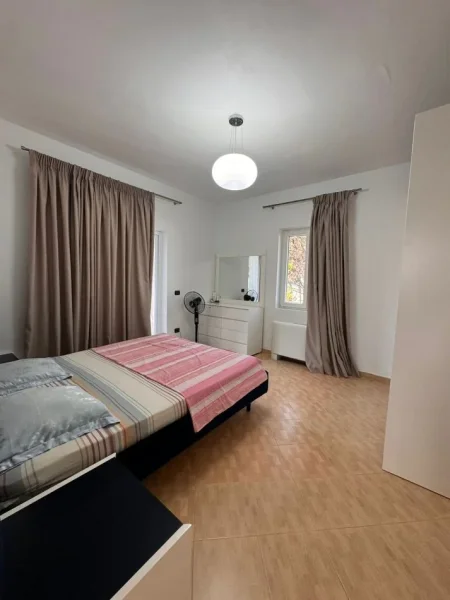 Qerret, shitet Vile 3 Katshe Kati 3, 340 m² 730.000 € (Qerret)