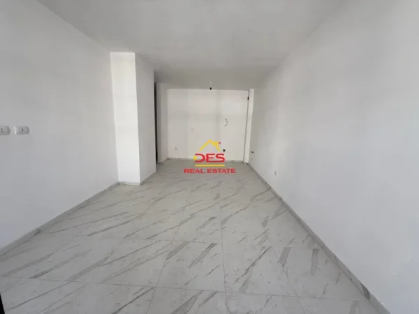 Vlore, shitet apartament 2+1+Ballkon Kati 5, 106 m² 137.800 € (Orikum, Vlorë)