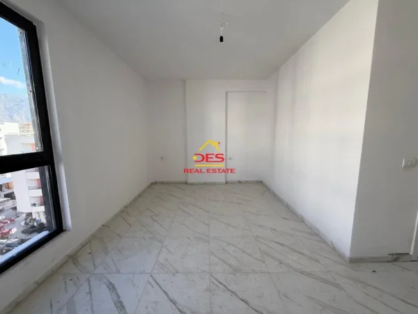 Vlore, shitet apartament 2+1+Ballkon Kati 5, 106 m² 137.800 € (Orikum, Vlorë)
