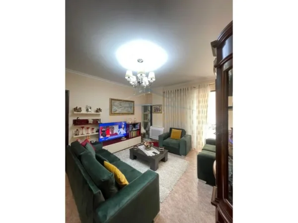 Tirane, shitet apartament 2+1 Kati 1, 78 m² 125.000 € (Tregu Elektrik)
