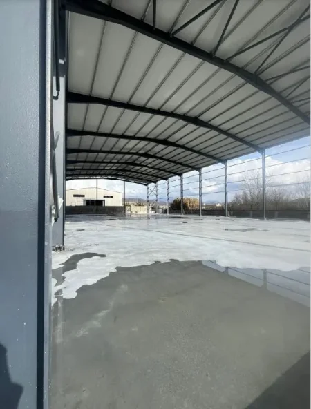 Tirane, jepet me qera ambjent biznesi , 1.500 m² 7.500 € (Vaqarr)