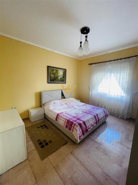 Tirane, jepet me qera apartament 2+1+Ballkon Kati 2, 100 m² 550 € (RRUGA FERIT XHAJKO)