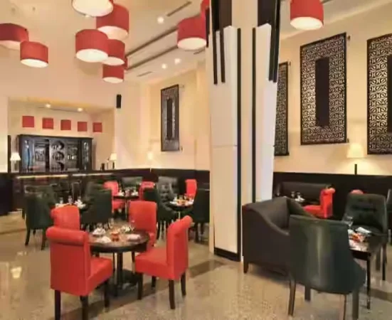 Tirane, shes dyqan Kati -1, 118 m² 449.000 € (BLLOK)