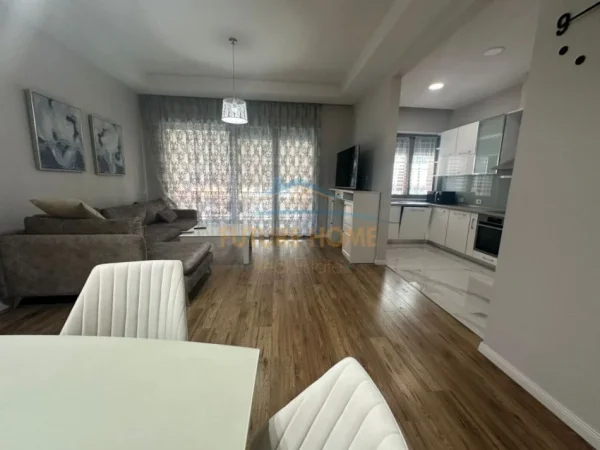 APARTAMENT 2+1 ME QERA , KOMPLEKSI DELIJORGJI, RRUGA KAVAJES
