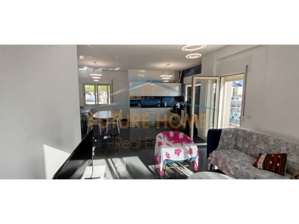 Durres, shitet apartament+verande | Penthouse 3+1+Aneks+Ballkon Kati 3, 120 m² 280.000 € (gjiri i lalezit)