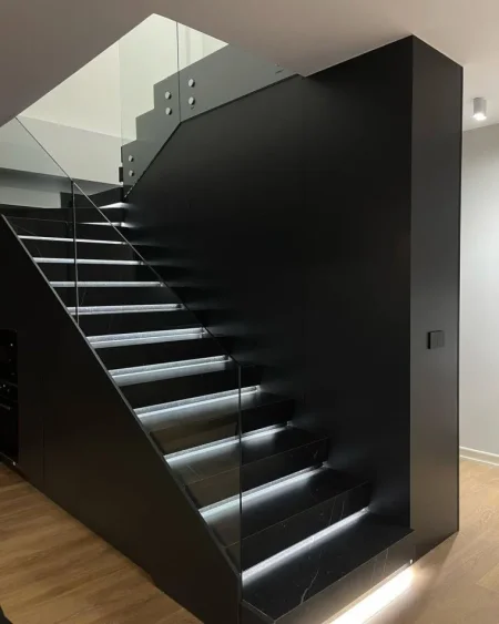 Tirane, shitet apartament duplex 3+1 , 187 m² (Rruga e Kavajes)