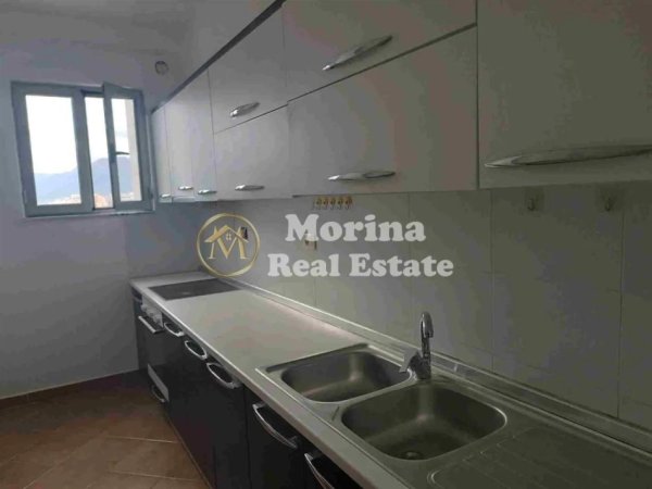 Tirane, jepet me qera apartament 3+1 Kati 6, 175 m² 500 € (Top Channel,Mezez)