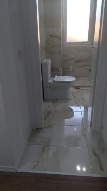 Tirane, jepet me qera apartament 1+1+Aneks+Ballkon Kati 2, 73 m² 400 € (sauk)