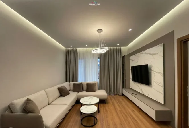 Tirane, jepet me qera apartament 1+1 Kati 9, 111 m² 850 € (farmacia 10)