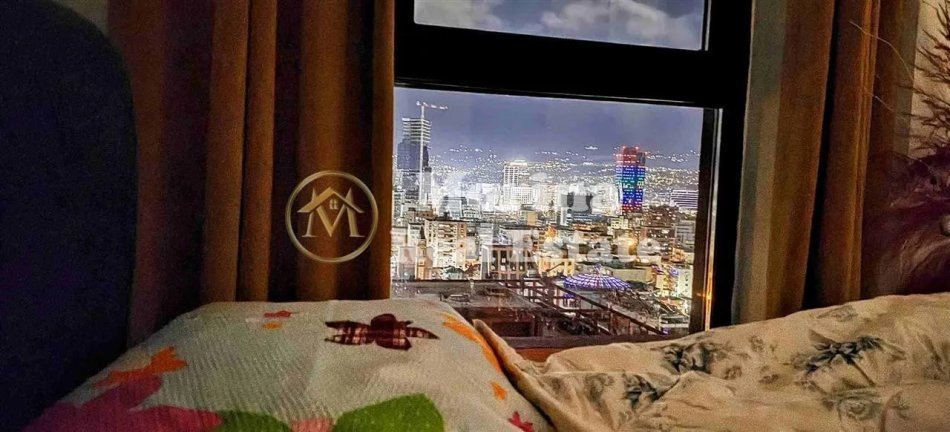 Tirane, jepet me qera apartament 1+1+Ballkon Kati 21, 75 m² 800 € (Rr.Kavajes/Tirana Garden Building)