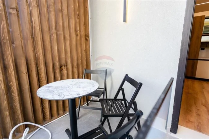 Vlore, shitet apartament 1+1+Ballkon Kati 0, 45 m² 99.000 € (Lungomare)