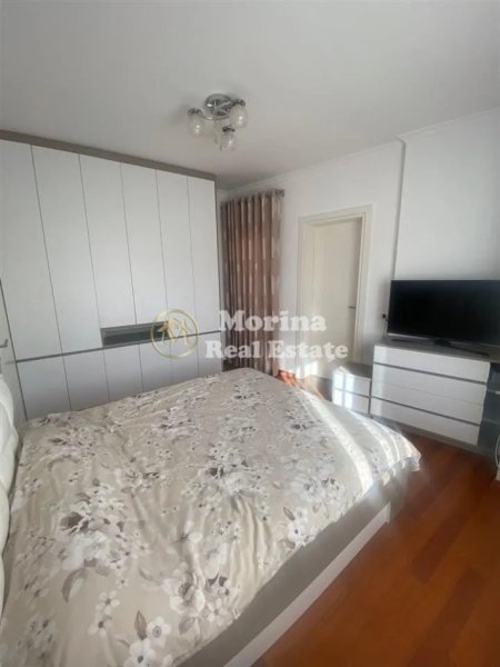 Tirane, jepet me qera apartament 2+1+Ballkon Kati 8, 100 m² 600 € (Rruga e Elbasanit)