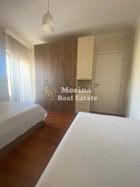 Tirane, jepet me qera apartament 2+1+Ballkon Kati 8, 100 m² 600 € (Rruga e Elbasanit)