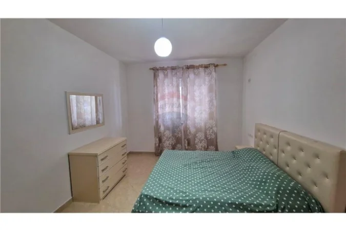 Vlore, shitet apartament 1+1+Ballkon Kati 3, 90 m² 160.000 € (Lungomare)