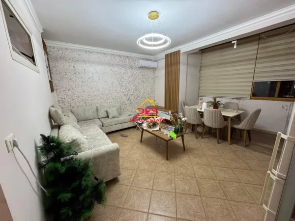 Vlore, shitet apartament 2+1 Kati 8, 76 m² 83.000 € (Rruga Sulejman Delvina)