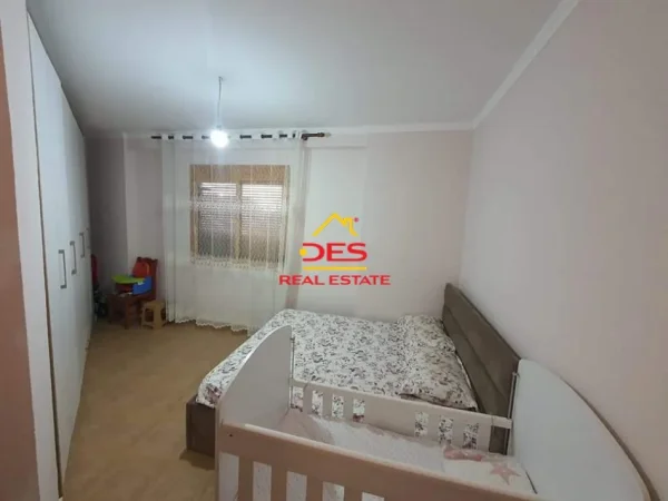 Vlore, shitet apartament 2+1 Kati 8, 76 m² 83.000 € (Rruga Sulejman Delvina)