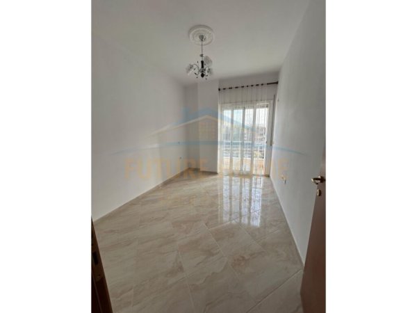 ALF49060 Tirane, shitet apartament 1+1 Kati 4, 60 m² 78.000 € (Rruga e Dajtit)