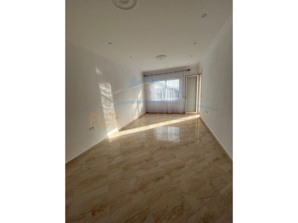 ALF49060 Tirane, shitet apartament 1+1 Kati 4, 60 m² 78.000 € (Rruga e Dajtit)